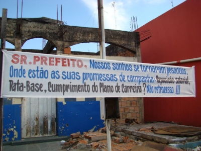 Funcionários públicos protestaram contra Projeto de Reforma do Estatuto do Servidor Público enviado pelo Prefeito à Câma
